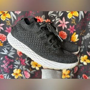 NOBULL Black Knit Runners Womens Shoe 9